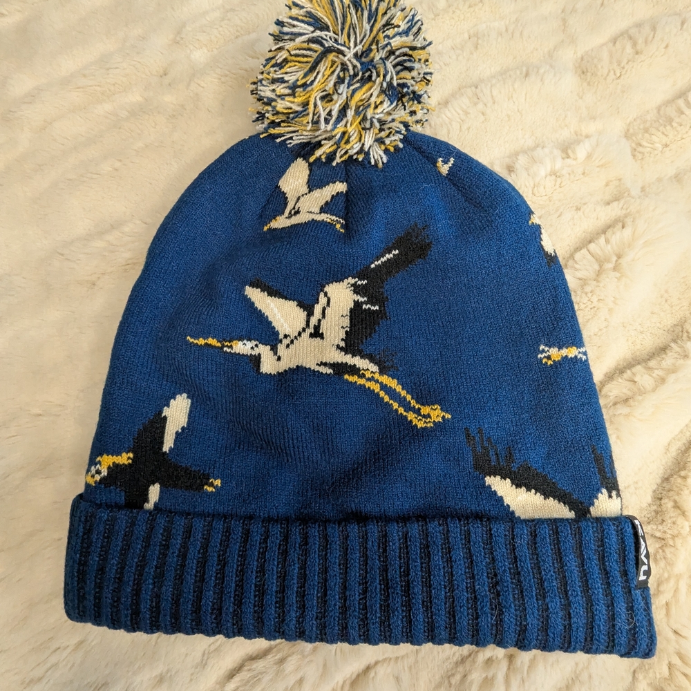 BNWOT KAVU HERSCHEL CUFFED TOQUE